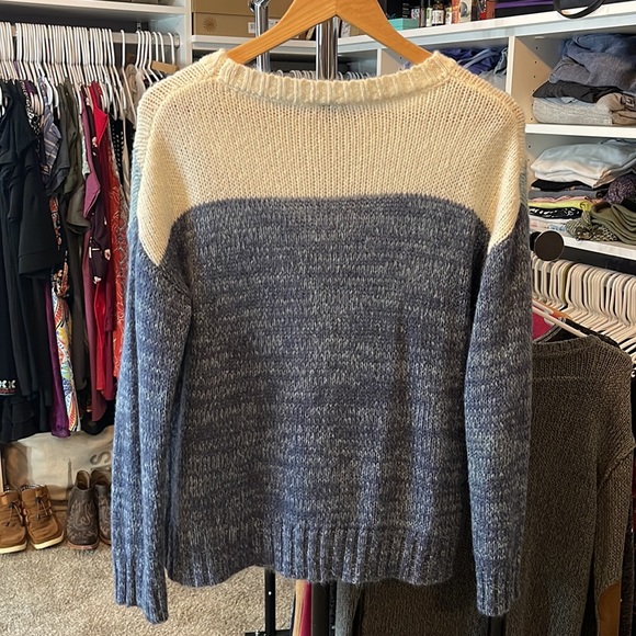 Asian Chevron Pullover - Picture 3 of 4